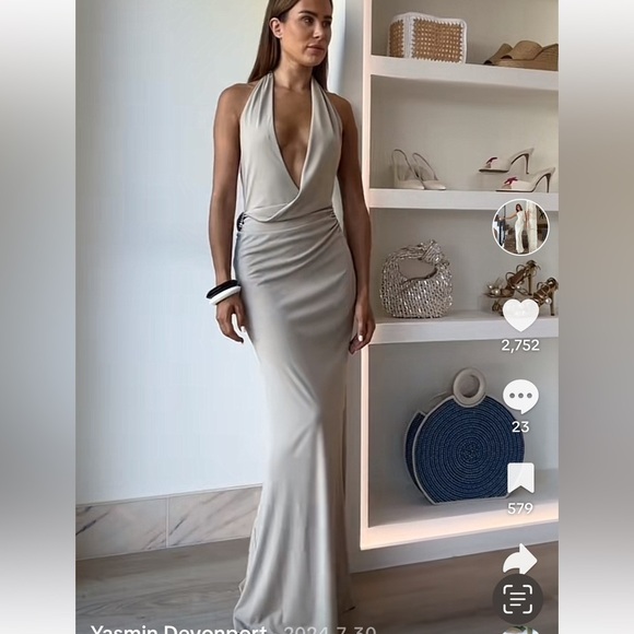 Summer 🌞 NWT ZARA Viral
HALTER DRESS SIZE S
🚨 My prices are firm, no discount - Picture 13 of 14